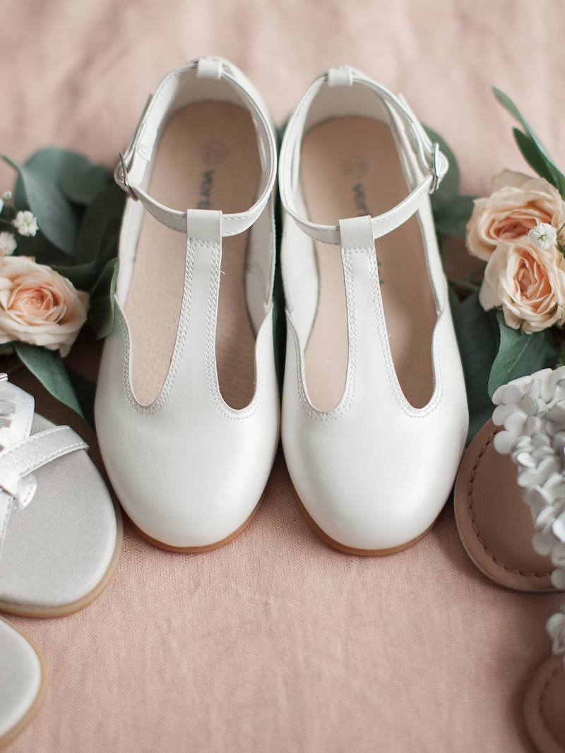 https://kids-avenue.com.ua/pages/gallery/2667/ballerines-salomes-fille (4).jpg